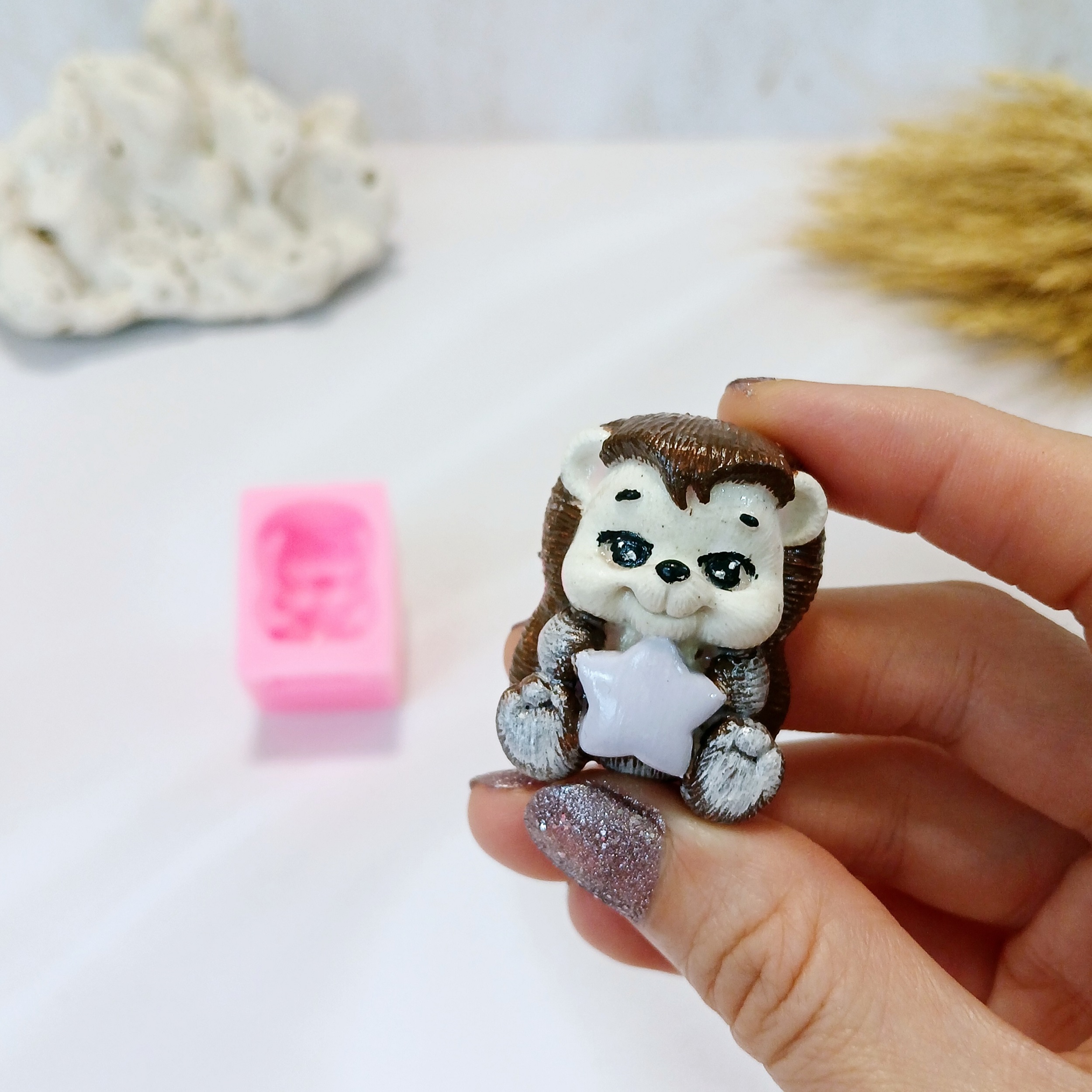 قالب شمع کوشا مدل گیفت جوجه تیغی 