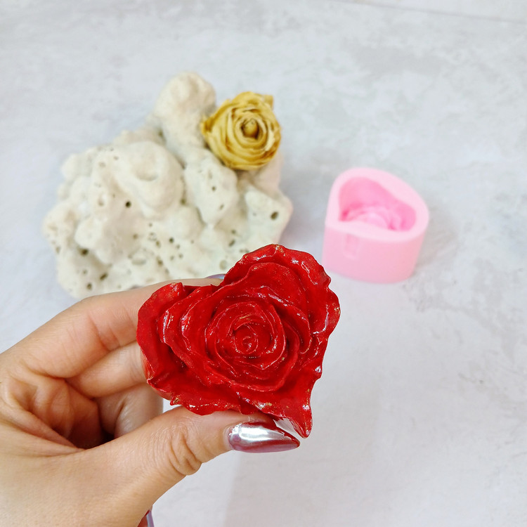 قالب شمع مدل رز قلبی ژورنالی 5 سانتی