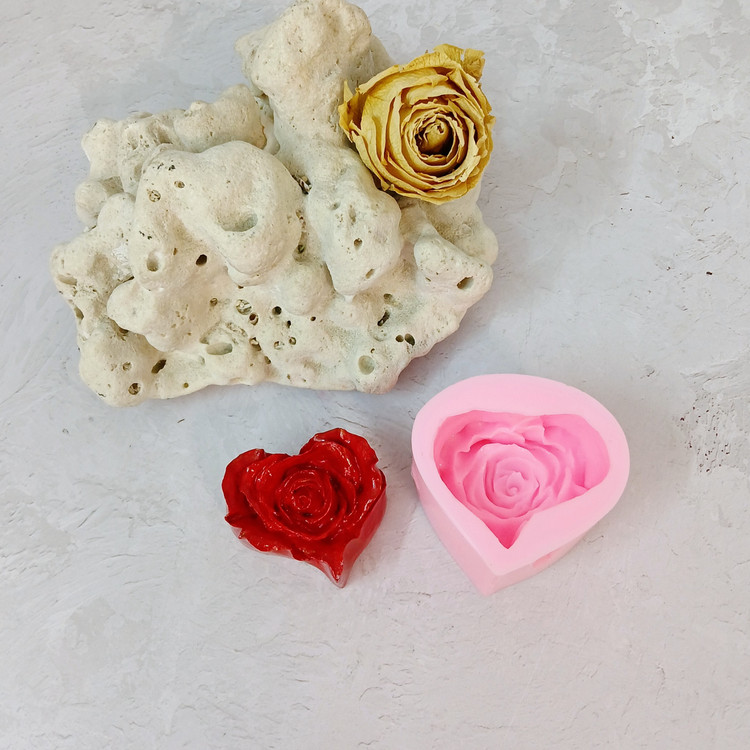 قالب شمع مدل رز قلبی ژورنالی 5 سانتی