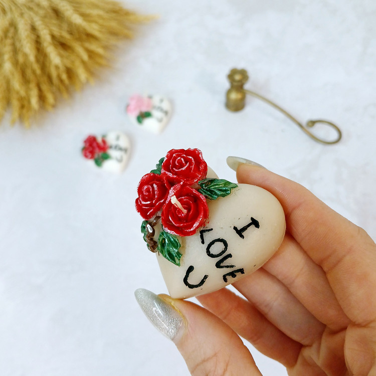 شمع تزئینی مدل قلب I LOVE U گلدار بسته 2 عددی