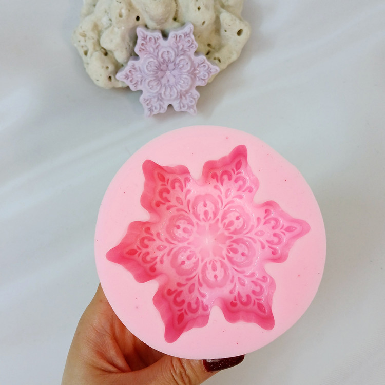 قالب شمع مدل دونه برفی منبت بزرگ